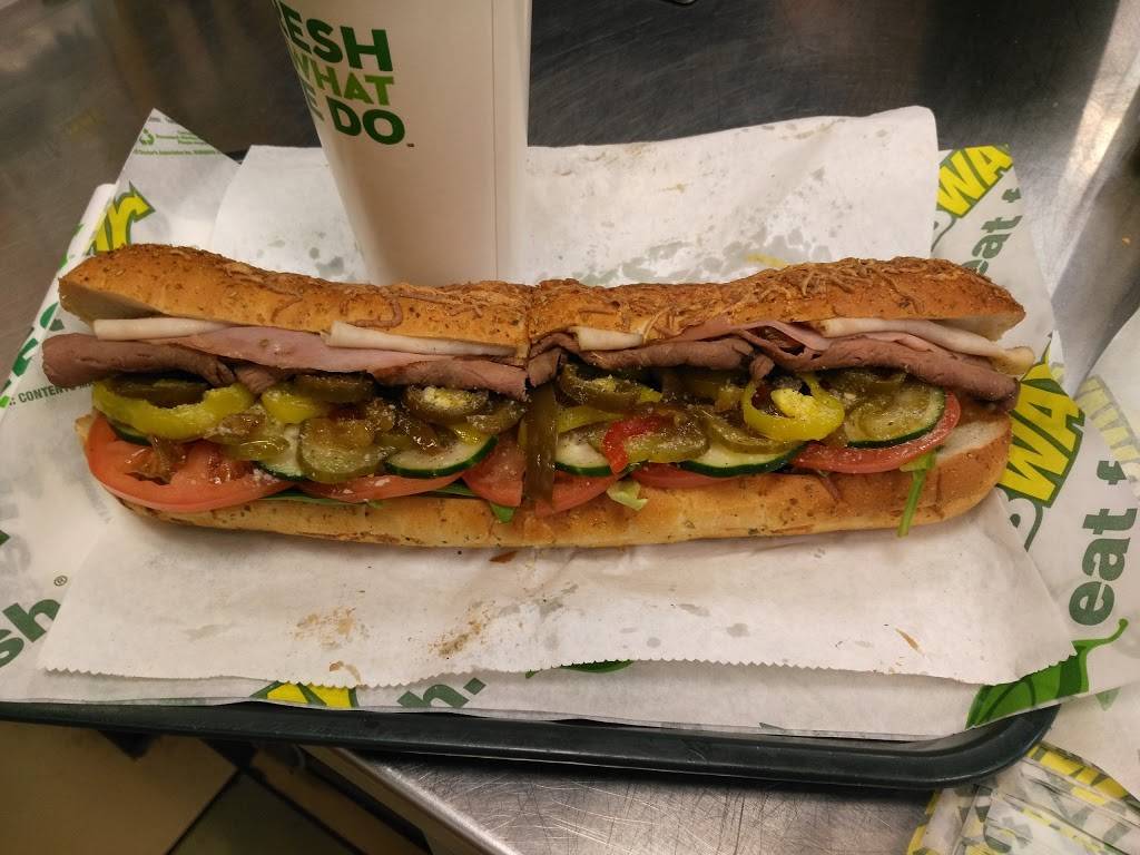 Subway | restaurant | 809 W View Park Dr, Pittsburgh, PA 15229, USA | 4129310818 OR +1 412-931-0818