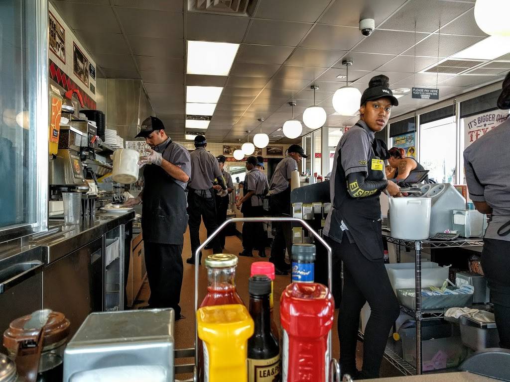 Waffle House | meal takeaway | 8111 E Rl Thornton Expwy, Dallas, TX 75228, USA | 2146609212 OR +1 214-660-9212