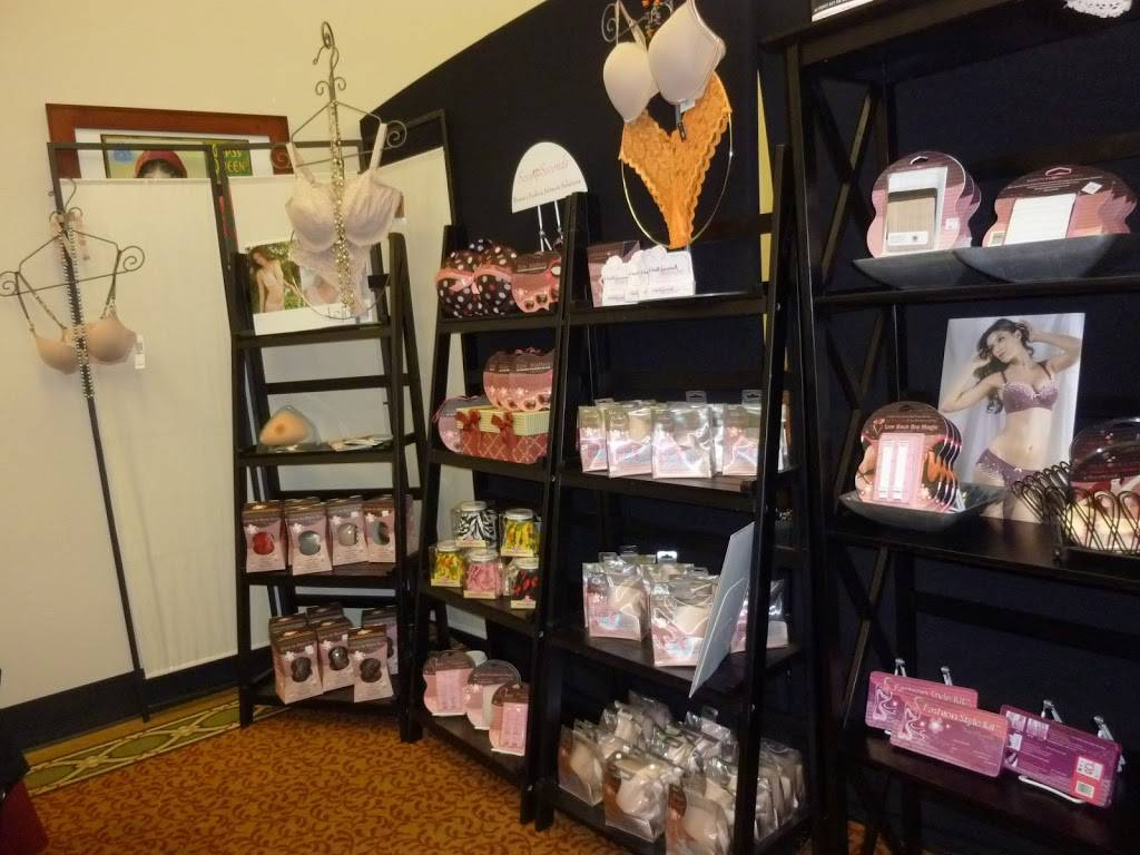 Hopes Chest Bras And Swim | restaurant | Canyon Hills Rd, Lake Elsinore, CA 92532, USA | 9516782727 OR +1 951-678-2727