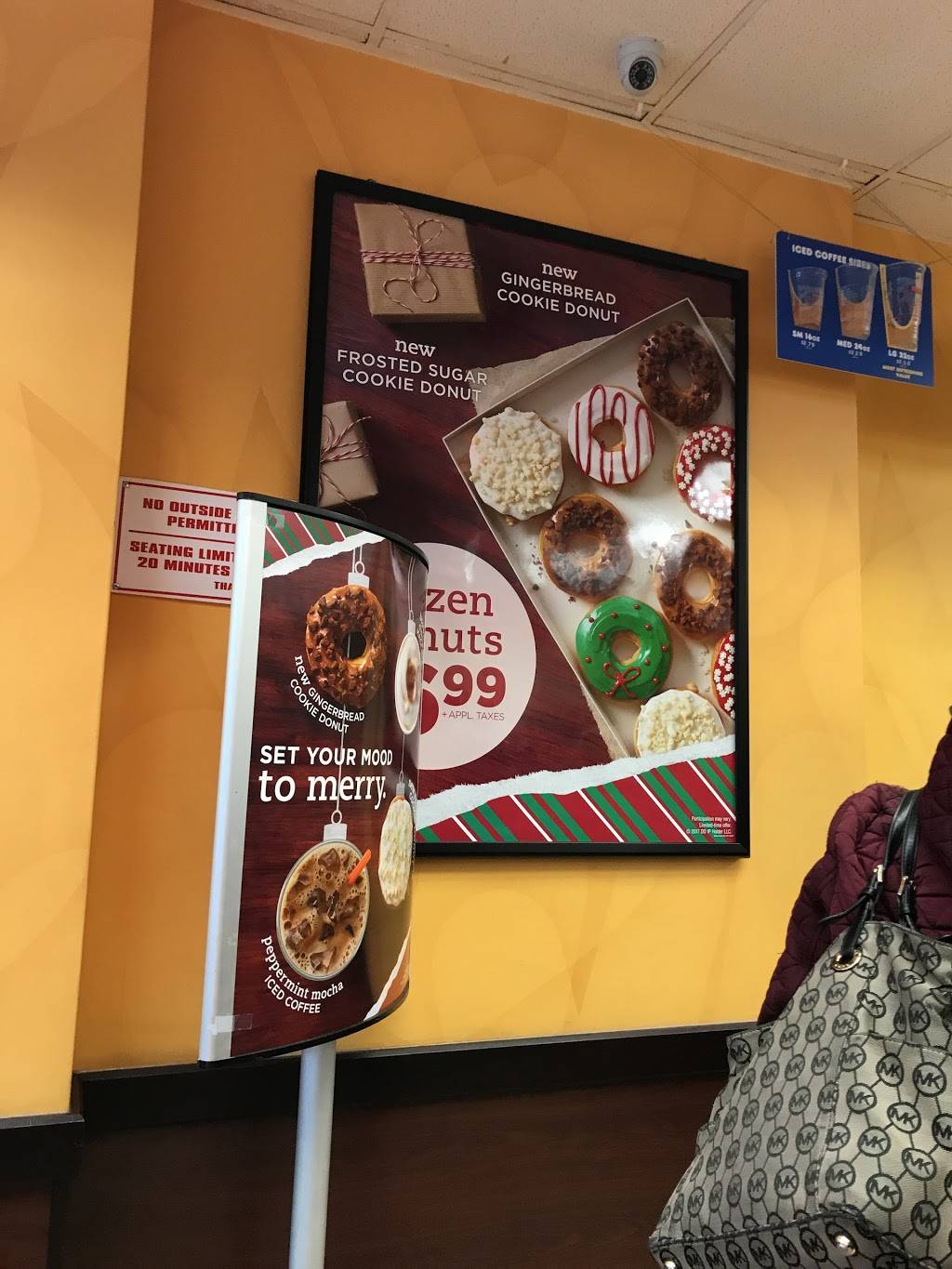 Dunkin Donuts | cafe | 7111 3rd Ave, Brooklyn, NY 11209, USA | 7187483294 OR +1 718-748-3294