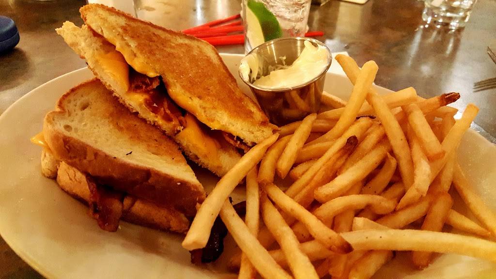 La Casa Restaurant | restaurant | 4551 Duke St, Alexandria, VA 22304, USA | 7033703600 OR +1 703-370-3600