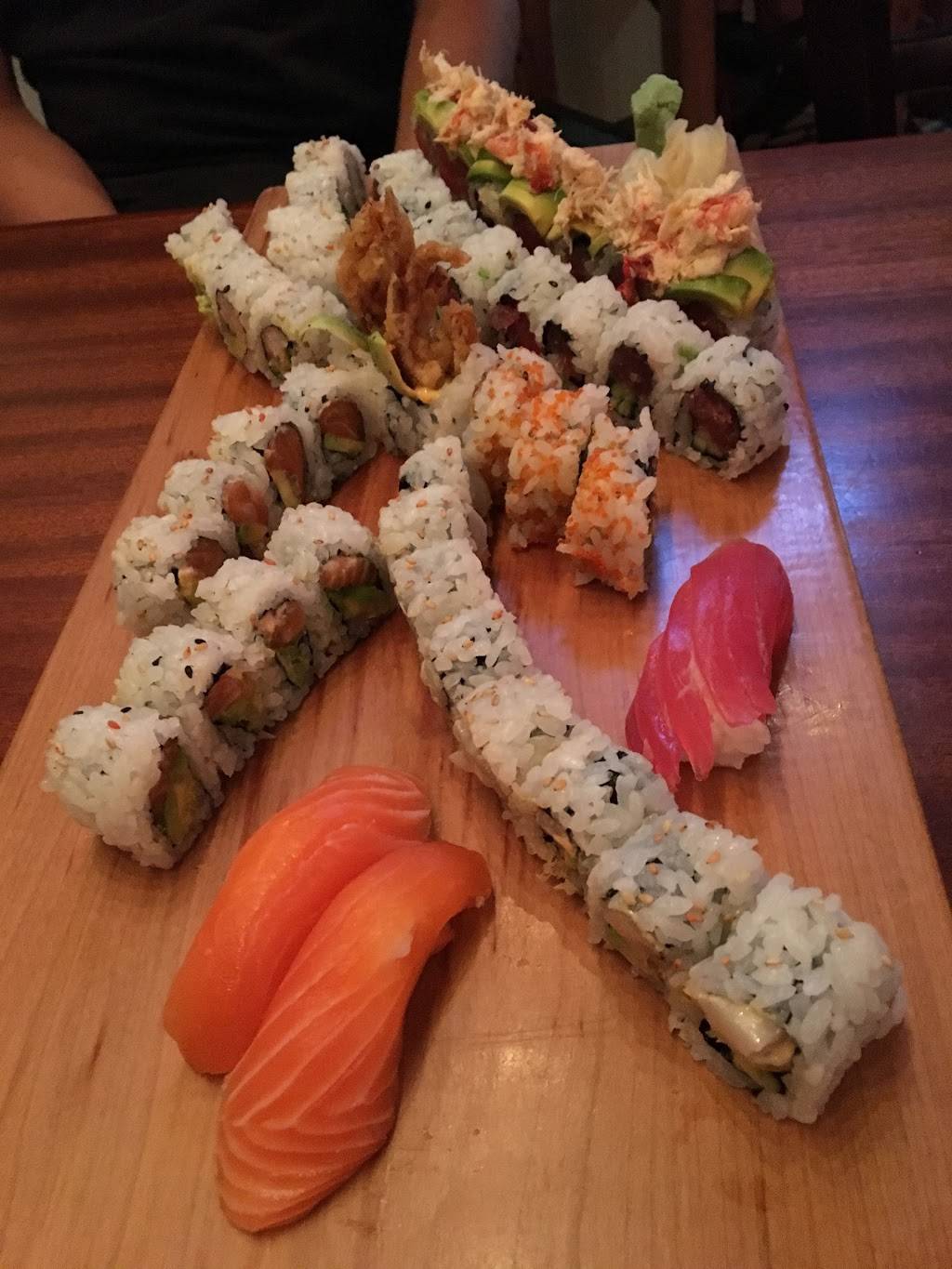 Flying Fish Cafe and Sushi Bar | restaurant | 300 Coastal Hwy, Fenwick Island, DE 19944, USA | 3025810217 OR +1 302-581-0217