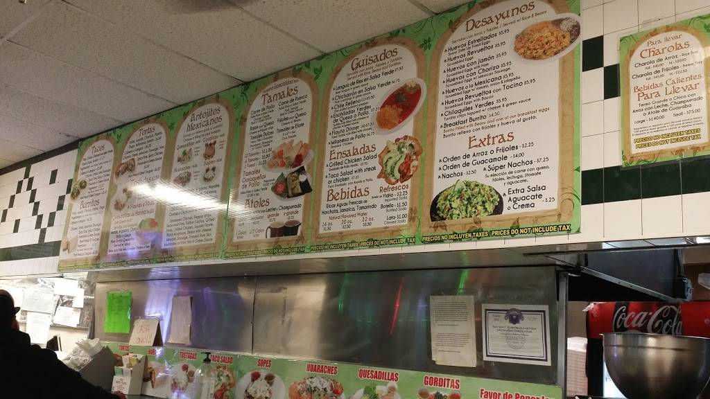 Manolos Tamales | restaurant | 4706 W 63rd St, Chicago, IL 60629, USA | 7738848000 OR +1 773-884-8000