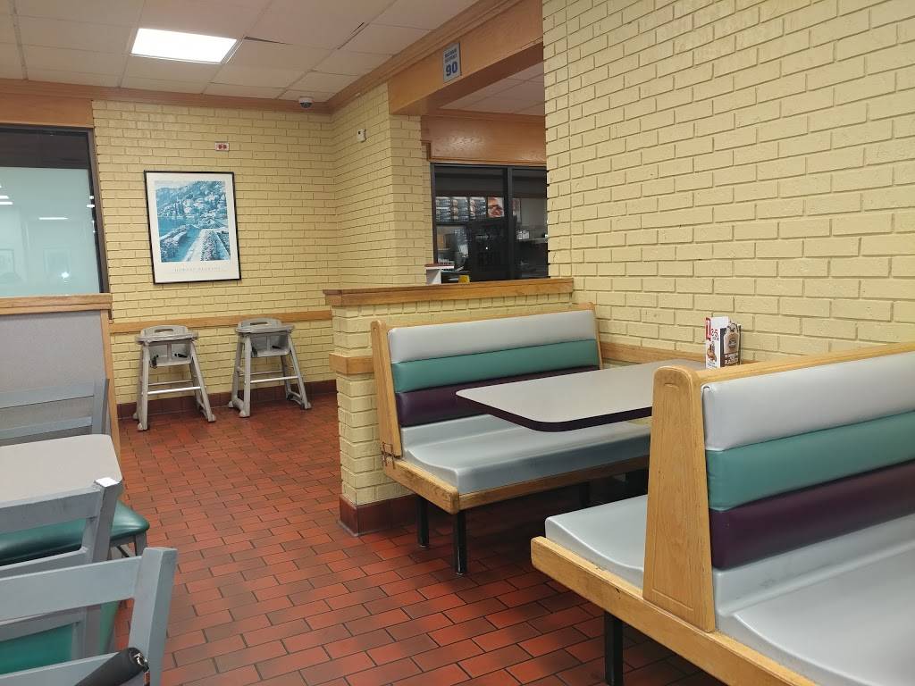 Arbys | meal takeaway | 9066 E, E State Rte 350, Raytown, MO 64133, USA | 8167378553 OR +1 816-737-8553