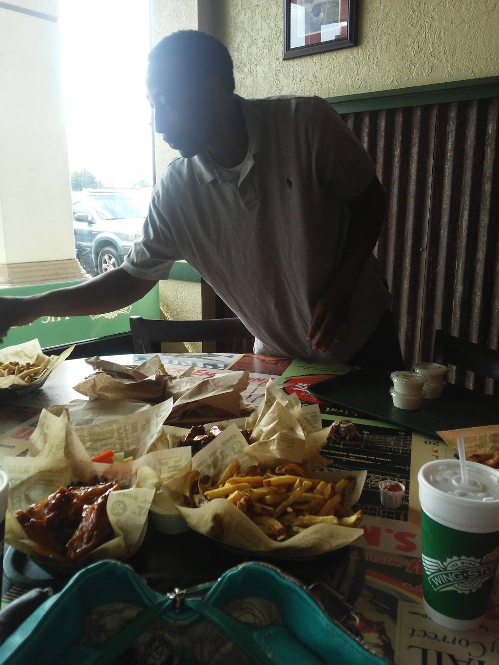 Wingstop | restaurant | 7332 Antoine Dr, Houston, TX 77088, USA | 2818205000 OR +1 281-820-5000