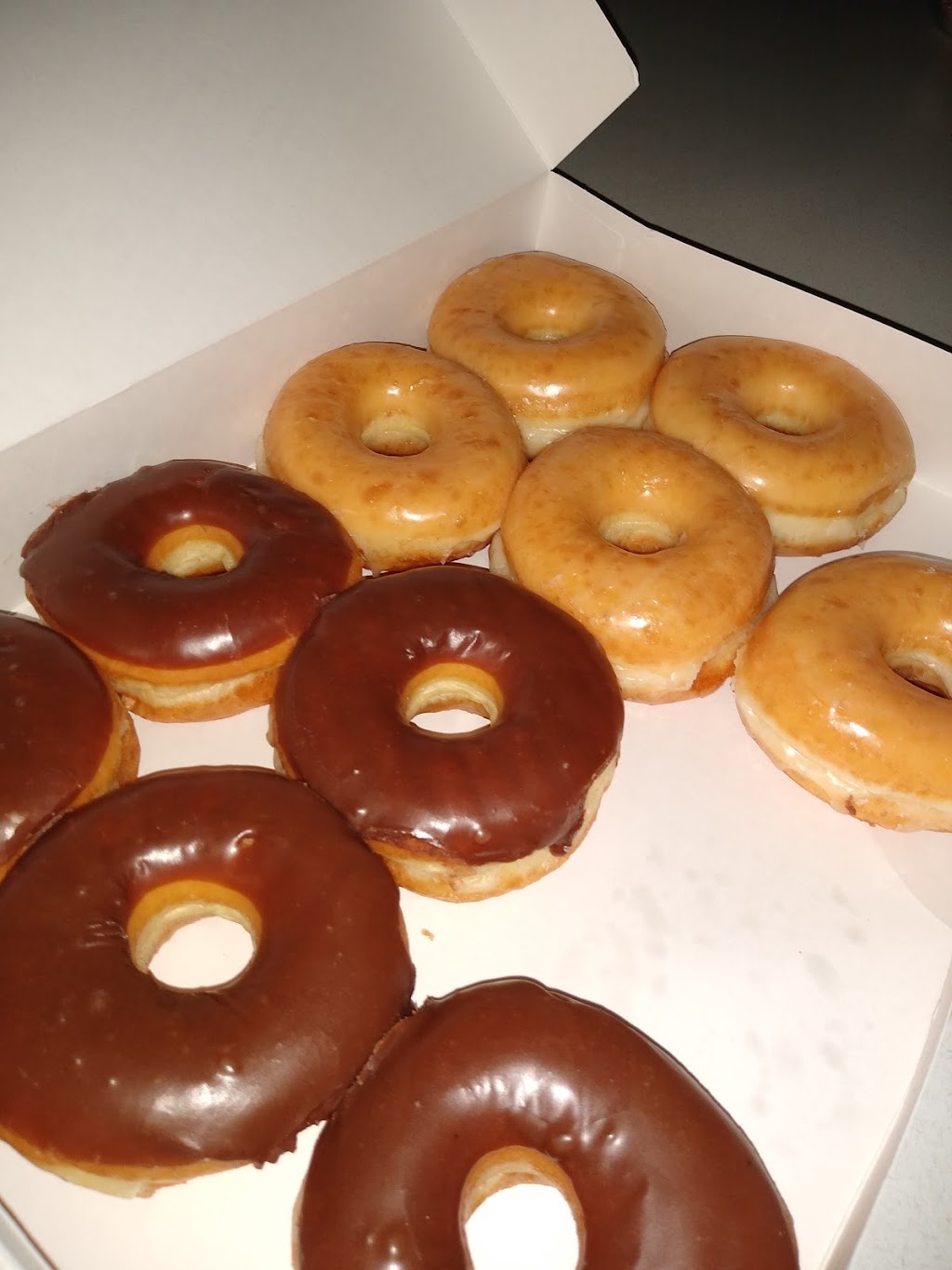 Manila Donuts | bakery | 600 W, AR-18, Manila, AR 72442, USA | 8705700469 OR +1 870-570-0469