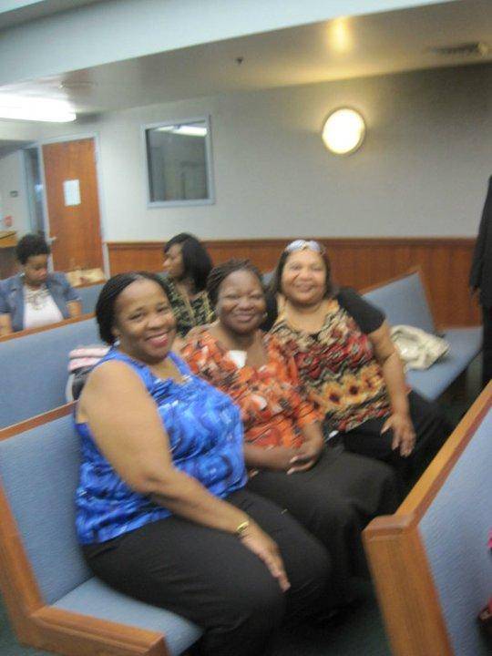 Traceys Kitchen LLC | restaurant | 241 E Front St, Trenton, NJ 08611, USA | 6093379098 OR +1 609-337-9098