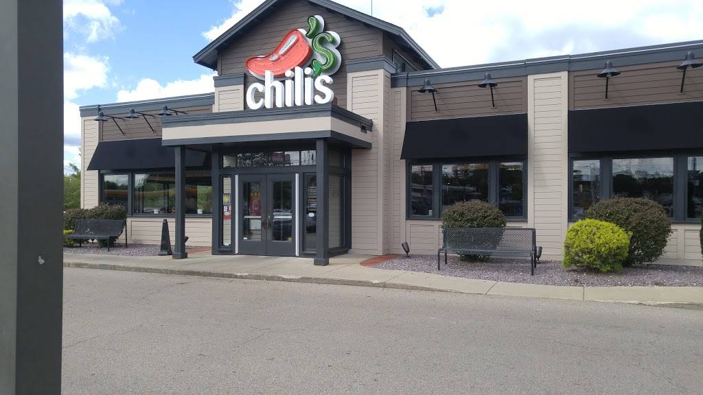 Chilis Grill & Bar | meal takeaway | 500 S St W, Raynham, MA 02767, USA | 5088246536 OR +1 508-824-6536