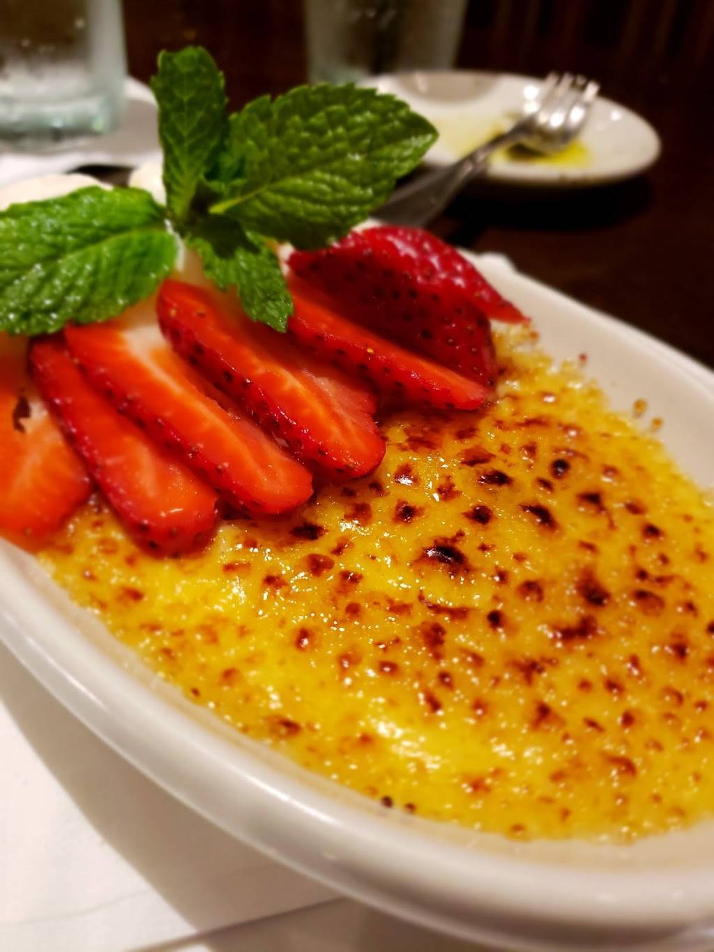 Carrabbas Italian Grill | restaurant | 5805 Trinity Pkwy, Centreville, VA 20120, USA | 7032669755 OR +1 703-266-9755