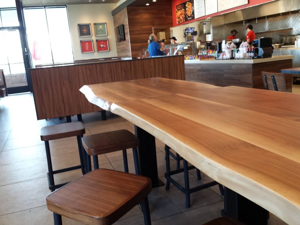 Panda Express | restaurant | 2904 John Howell Dr, Valparaiso, IN 46385, USA | 2194767773 OR +1 219-476-7773