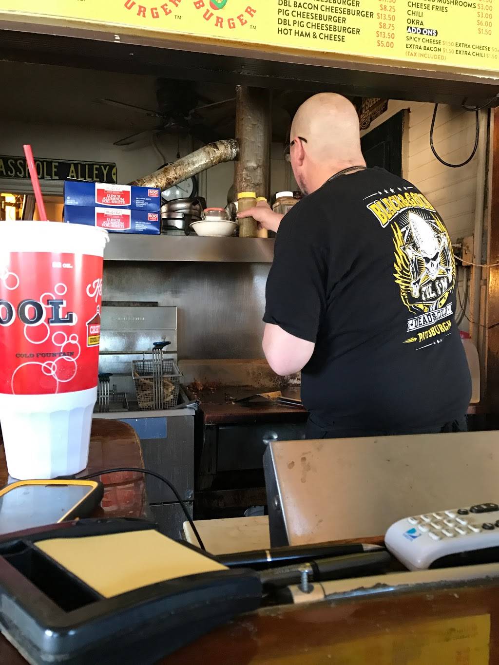 Bomber Burger | restaurant | 4860 S Clifton Ave, Wichita, KS 67216, USA | 3165226291 OR +1 316-522-6291