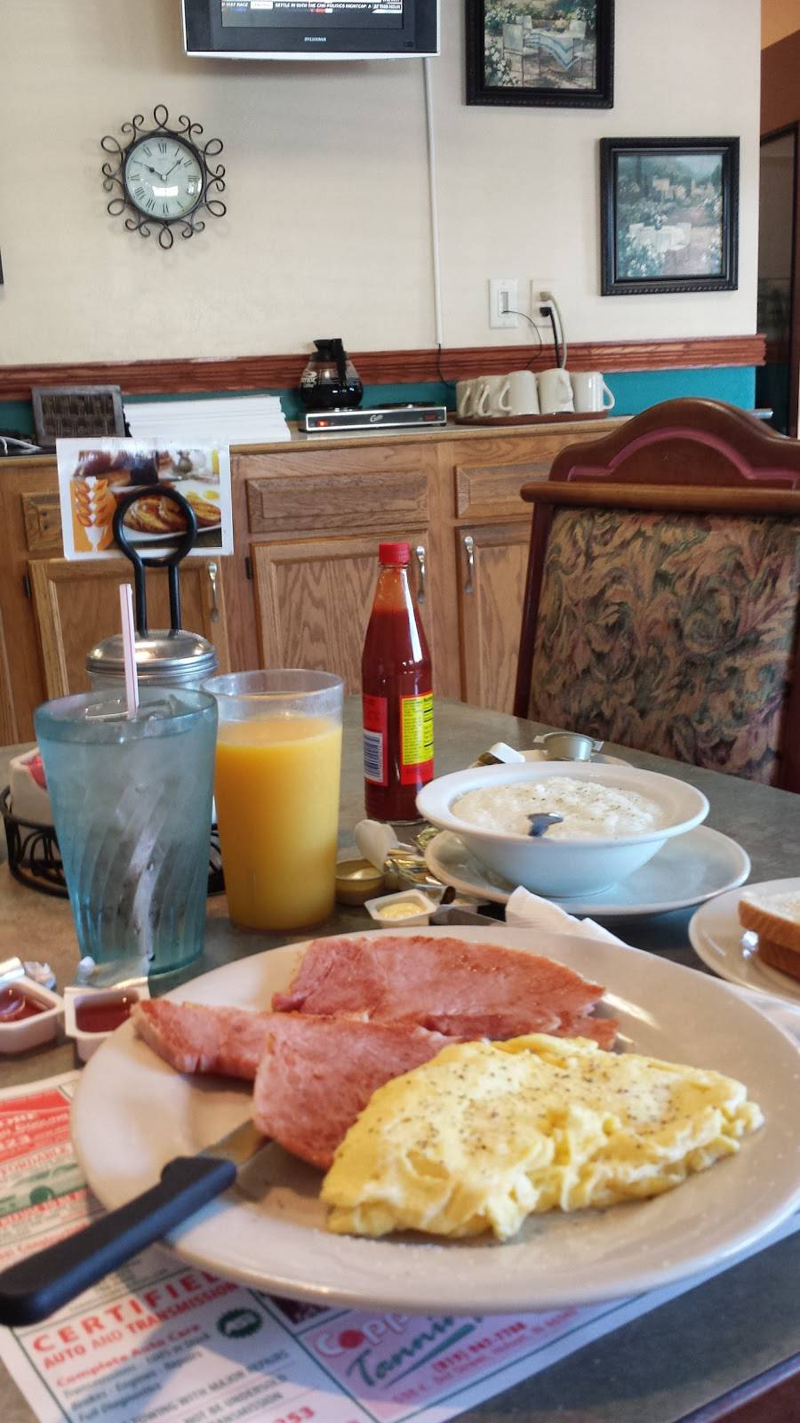 Diners Choice Restaurant | restaurant | 3821 W 37th Ave, Hobart, IN 46342, USA | 2199424955 OR +1 219-942-4955