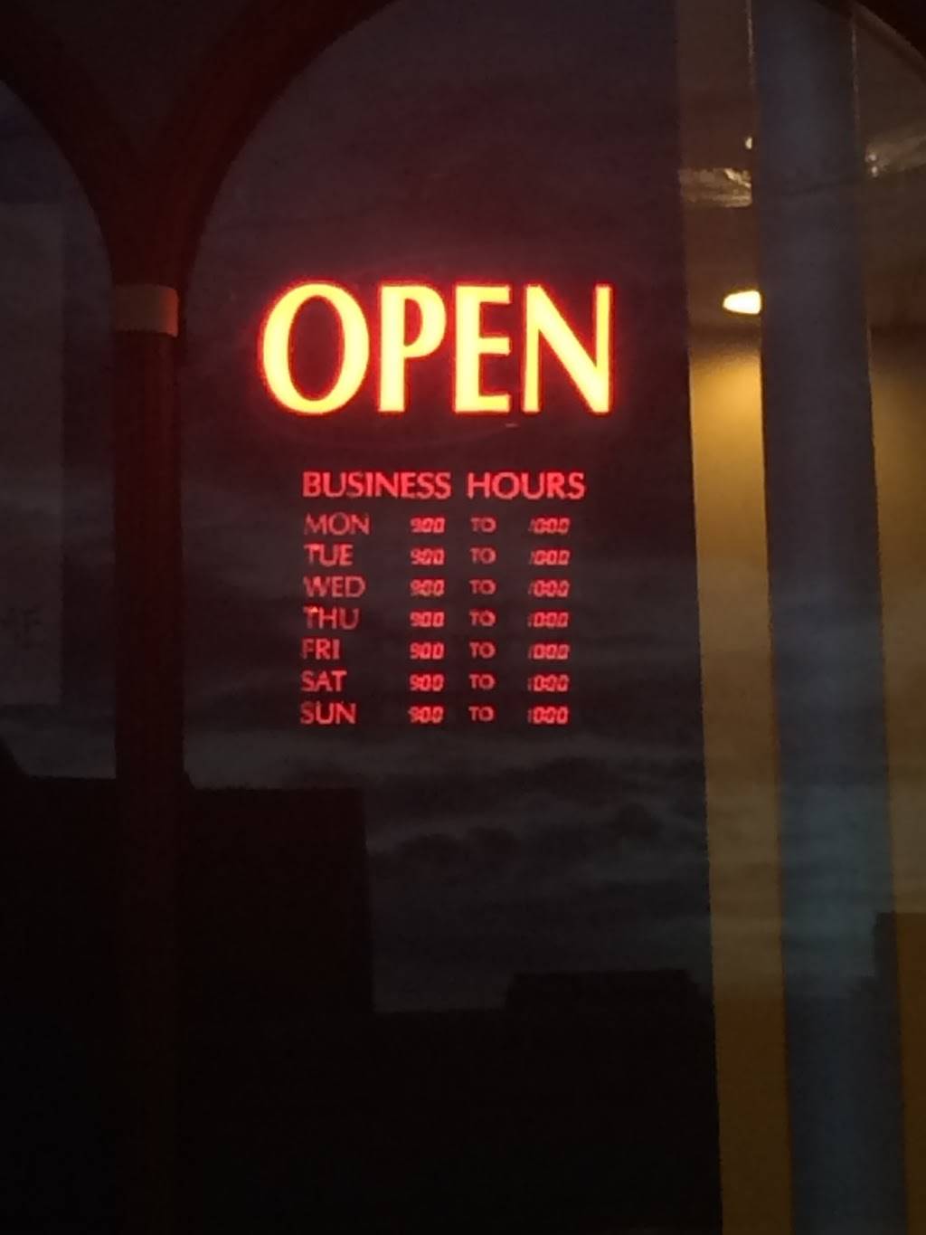 Chepes Tacos | restaurant | 2007 S Damen Ave, Chicago, IL 60608, USA | 8722810368 OR +1 872-281-0368