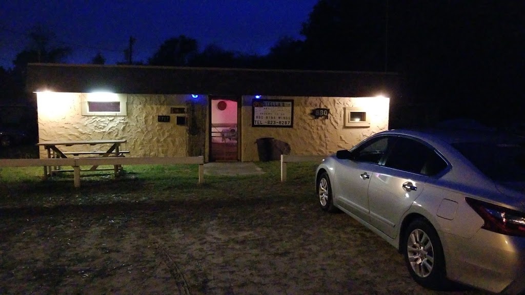 Outer Limits Restaurant | restaurant | 5717 Vonnie Branch Rd, Milton, FL 32570, USA | 8506238287 OR +1 850-623-8287