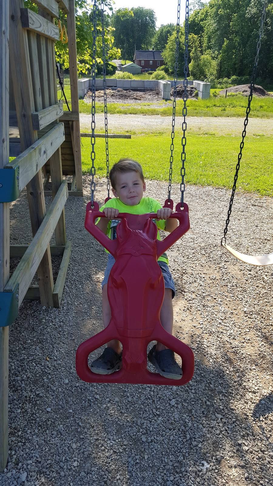 Igloo | restaurant | 912 N Main St, Winslow, IN 47598, USA | 8127892552 OR +1 812-789-2552