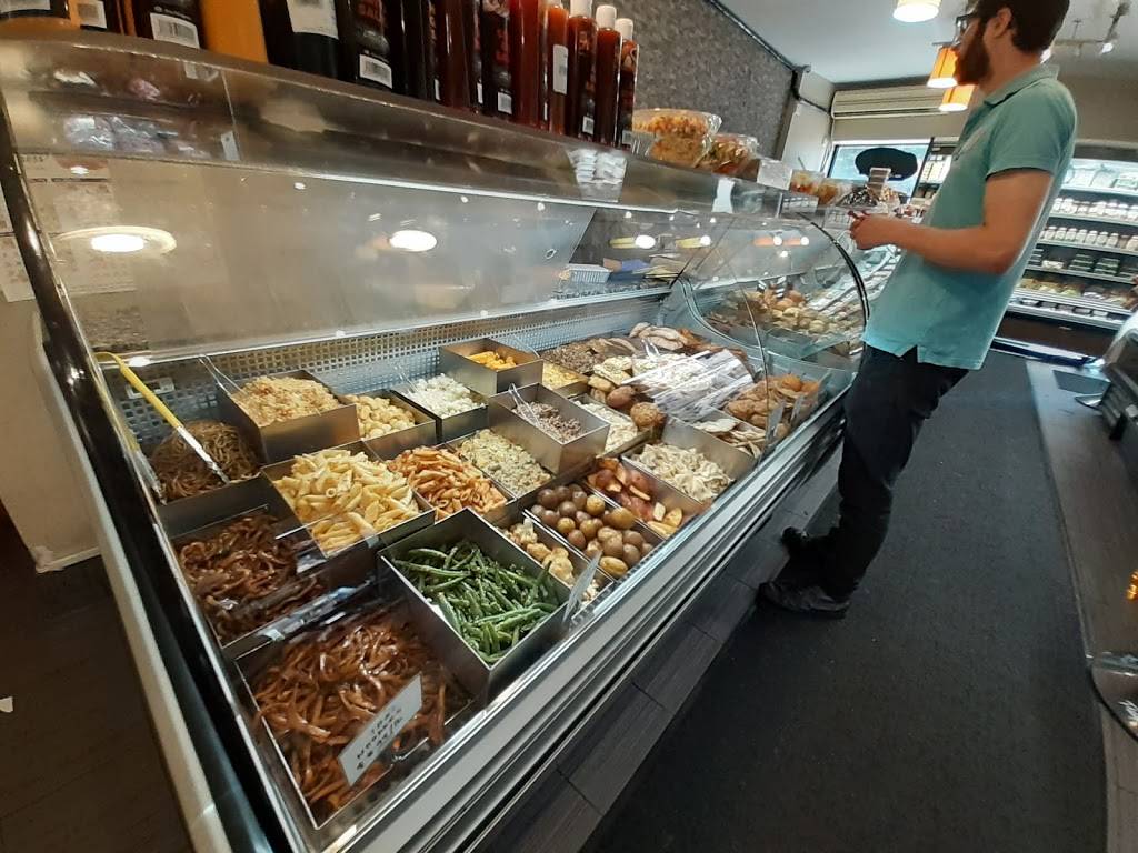 Kosher Gourmet | meal takeaway | 3003 Bathurst St, North York, ON M6B 3B3, Canada | 4167819900 OR +1 416-781-9900