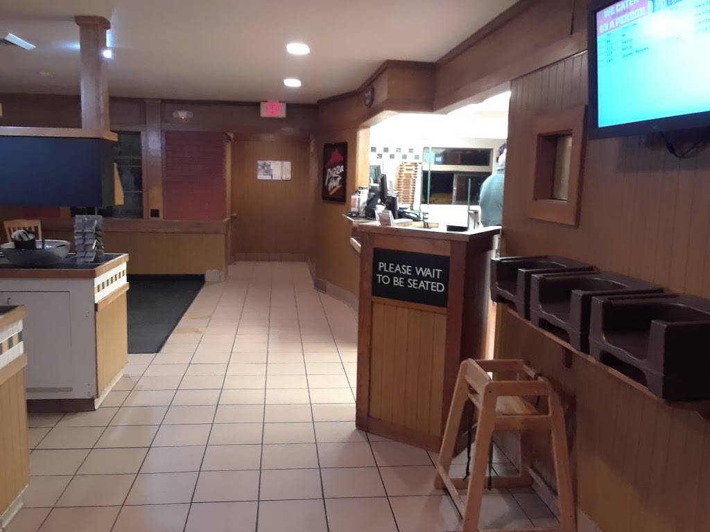 Pizza Hut | meal takeaway | 13212 Midlothian Turnpike, Midlothian, VA 23113, USA | 8047946466 OR +1 804-794-6466