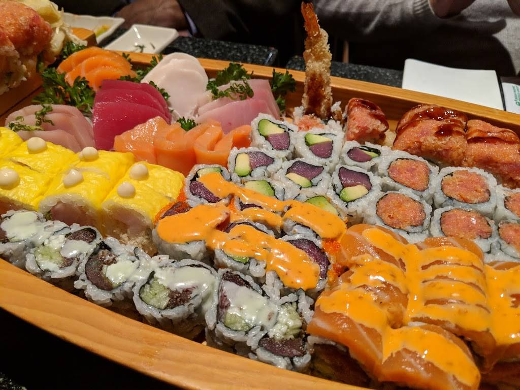 Fuji Hibachi Steak House and Sushi Bar | restaurant | 485 Georges Rd, Dayton, NJ 08810, USA | 7322748830 OR +1 732-274-8830