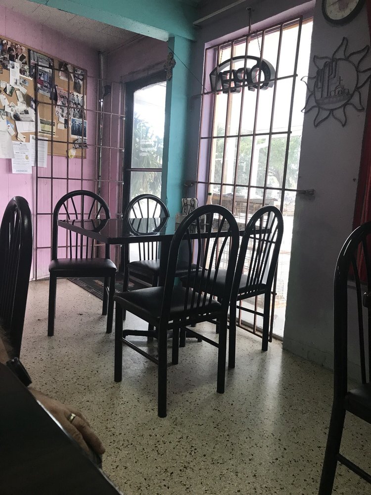 Anas Restaurant | restaurant | 161 S Brevard Ave, Arcadia, FL 34266, USA | 8639932337 OR +1 863-993-2337