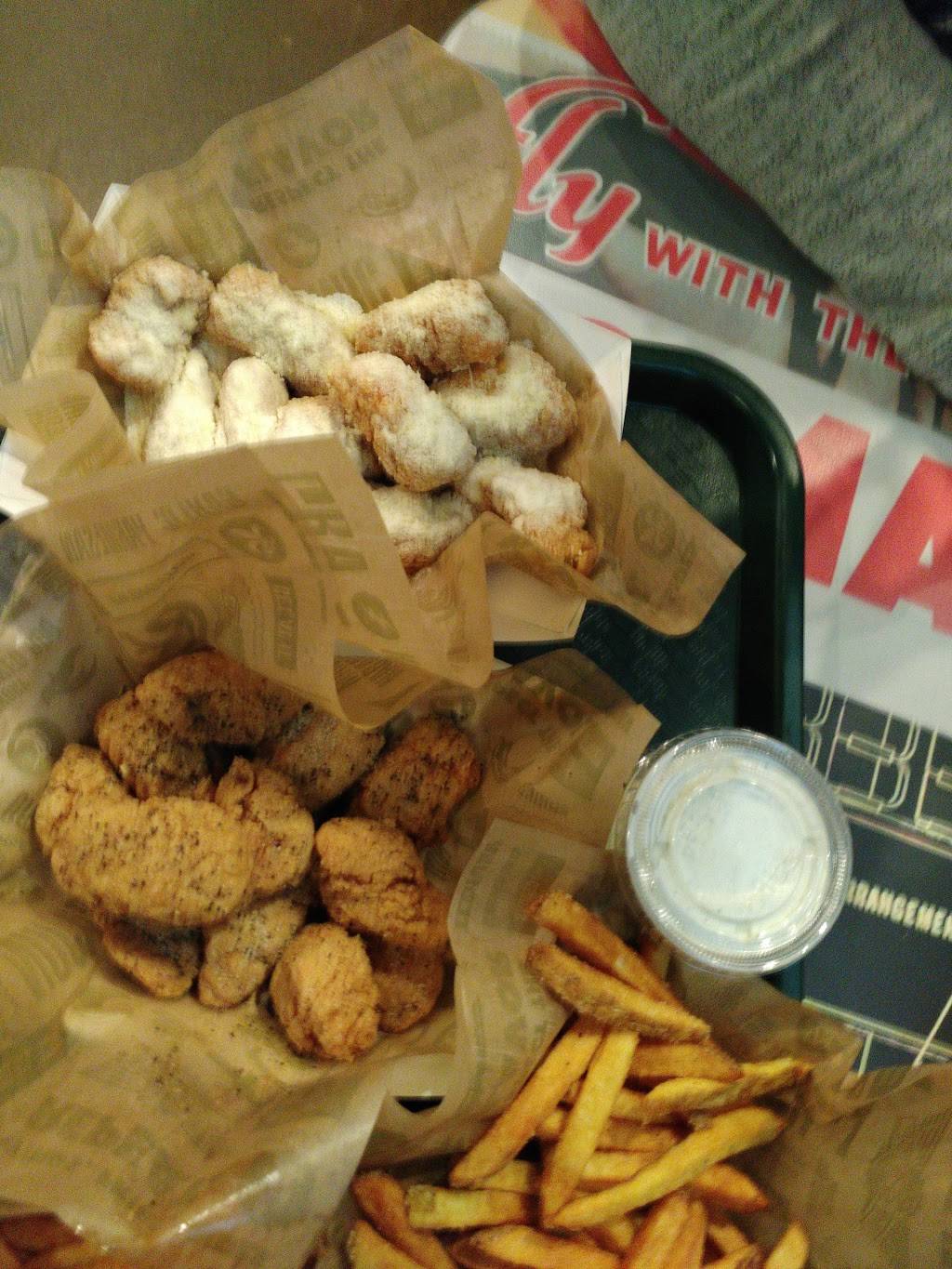 Wingstop | meal takeaway | 5446 Westpointe Plaza Drive, Columbus, OH 43228, USA | 6148769464 OR +1 614-876-9464