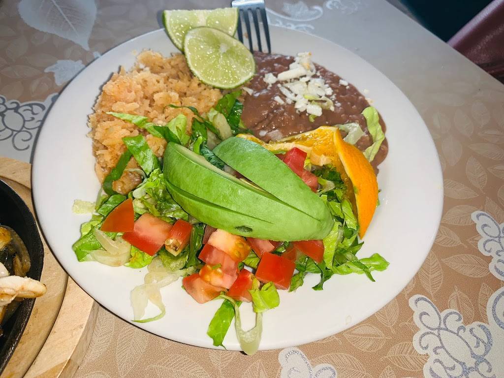 4 Caminos restaurant | restaurant | 1703 N Pulaski Rd, Chicago, IL 60639, USA | 7734941718 OR +1 773-494-1718