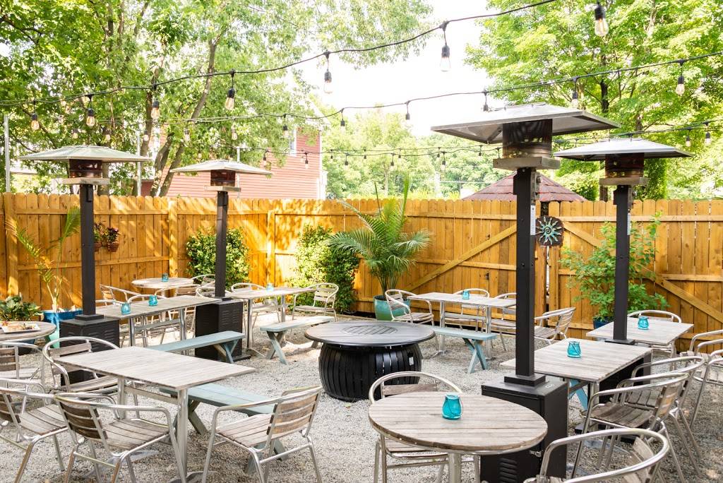 Seven Lakes Station | restaurant | 80 Orange Turnpike, Sloatsburg, NY 10974, USA | 8457125586 OR +1 845-712-5586