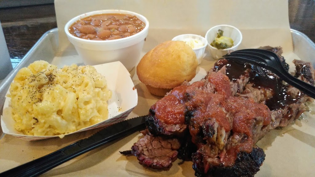 Lucy Dees BBQ | restaurant | 669 E Sheldon St, Prescott, AZ 86301, USA | 9282375765 OR +1 928-237-5765