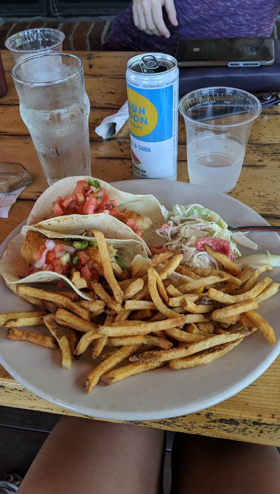 Cape Ann Brewing Co | restaurant | 11 Rogers St, Gloucester, MA 01930, USA | 9782827399 OR +1 978-282-7399