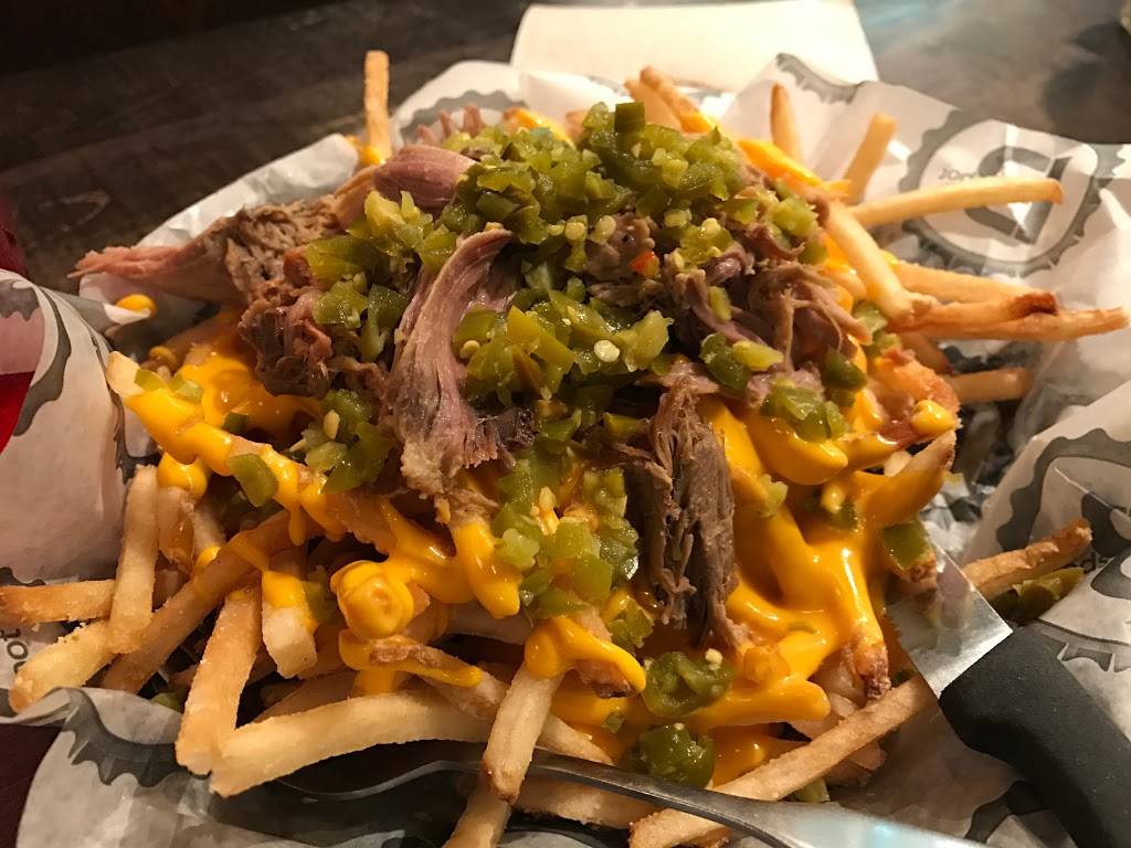 B Spot Burgers - Eton | restaurant | 28699 Chagrin Blvd, Woodmere, OH 44122, USA | 2162925567 OR +1 216-292-5567