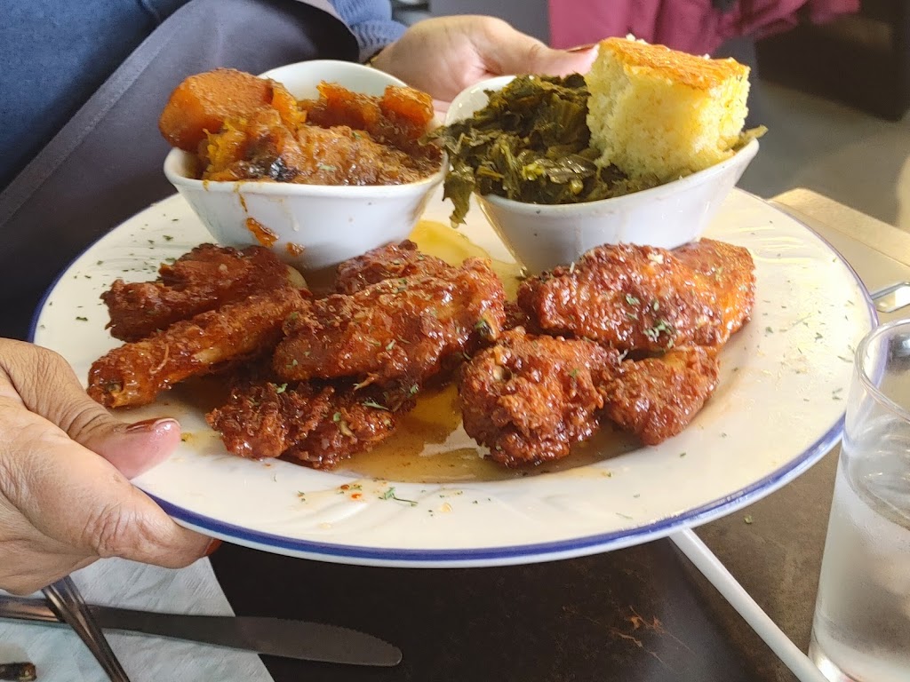 Oooh Wee It Is | restaurant | 33 E 83rd St, Chicago, IL 60619, USA | 8722447505 OR +1 872-244-7505