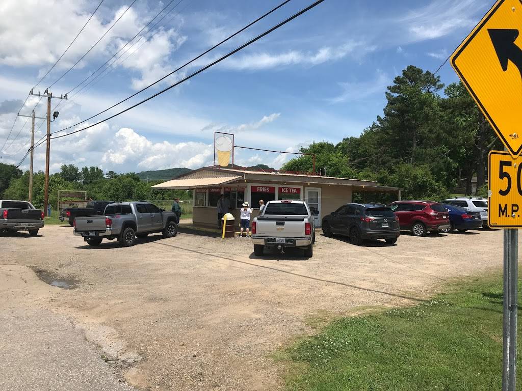 Dairy Dream | restaurant | 1600 US-71, Mountainburg, AR 72946, USA | 4793692295 OR +1 479-369-2295