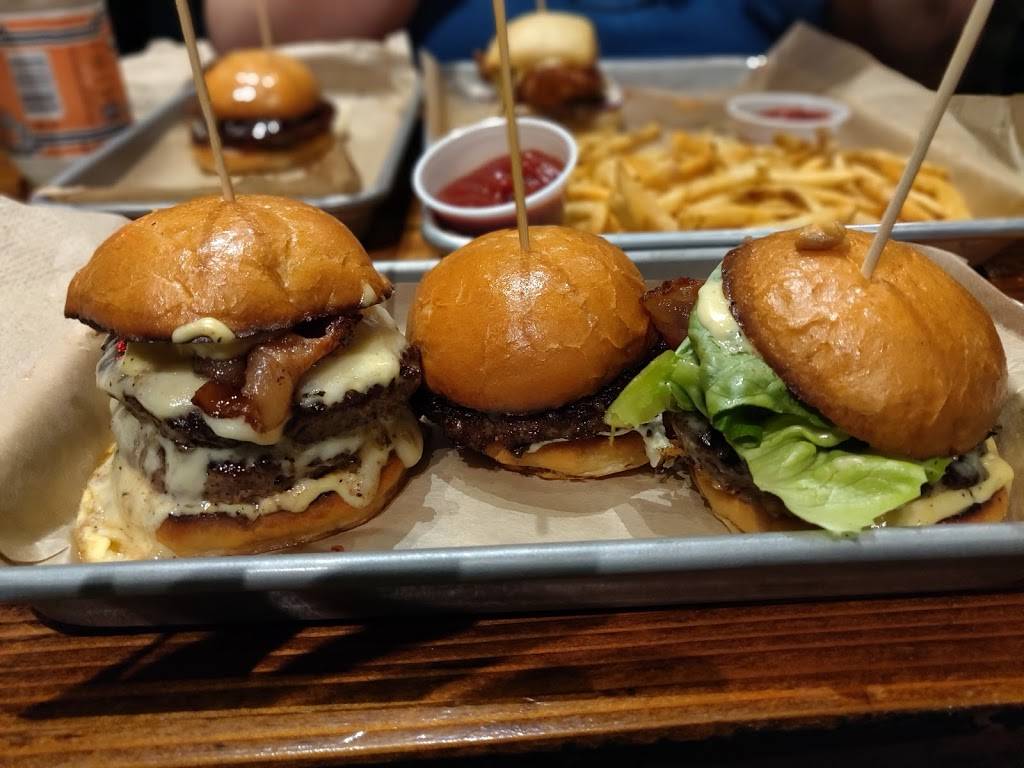 PDX Sliders Division | restaurant | 3101 SE Division St, Portland, OR 97202, USA | 5037195464 OR +1 503-719-5464