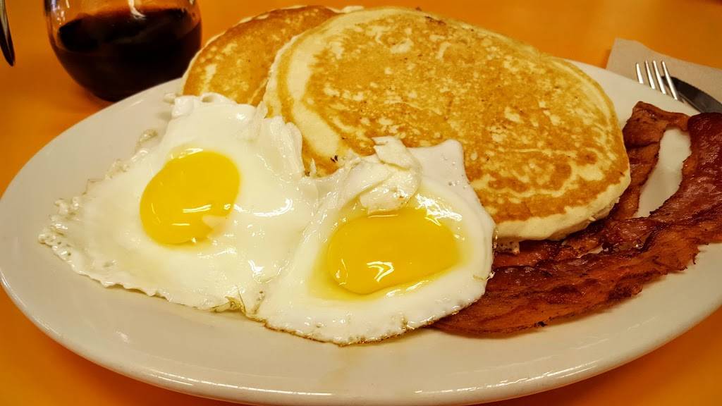 Peters Carryout | restaurant | 8017 Wisconsin Ave, Bethesda, MD 20814, USA | 3016562242 OR +1 301-656-2242