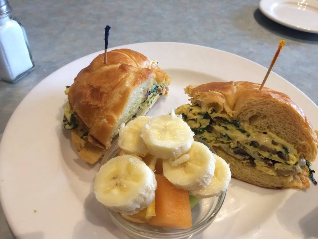 Marilyns Restaurant and Pancake House | restaurant | 5900 Dempster Street, Morton Grove, IL 60053, USA | 8476631900 OR +1 847-663-1900