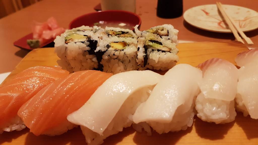 Kyoto House & Japanese Restaurant | restaurant | 443 Brock St N, Whitby, ON L1N 2Y5, Canada | 9056669400 OR +1 905-666-9400