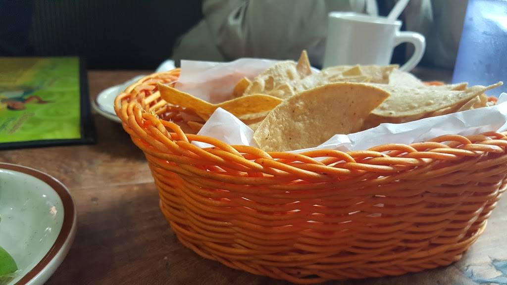 Cocula Restaurant Commercial | restaurant | 8847 S Commercial Ave, Chicago, IL 60617, USA | 7733743214 OR +1 773-374-3214