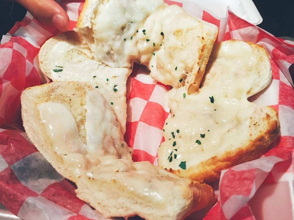 Vinnys Pizza and Pasta | restaurant | 332 Oyster Point Rd, Newport News, VA 23602, USA | 7573693554 OR +1 757-369-3554