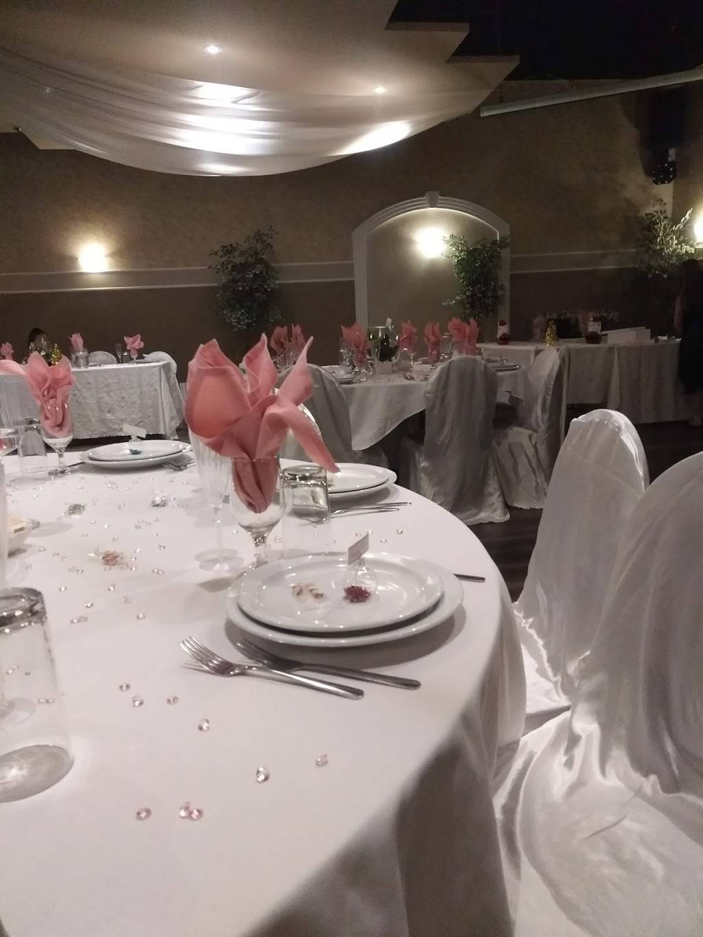 Spasso Ristorante | restaurant | 940 Queenston Rd, Stoney Creek, ON L8G 1B7, Canada | 9056647817 OR +1 905-664-7817