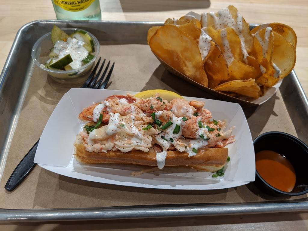 The Dock | restaurant | 3000 Crockett St Suite 110, Fort Worth, TX 76107, USA | 2144932120 OR +1 214-493-2120