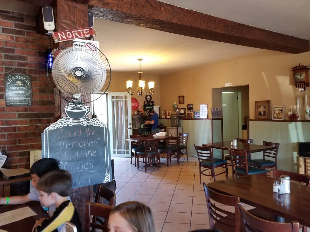 Restaurant Magdalenos | restaurant | Carr. libre a Ensenada a, Av. Primo Tapia Km. 47, Ejido, 22714 Primo Tapia, B.C., Mexico | 016616141911 OR +52 661 614 1911