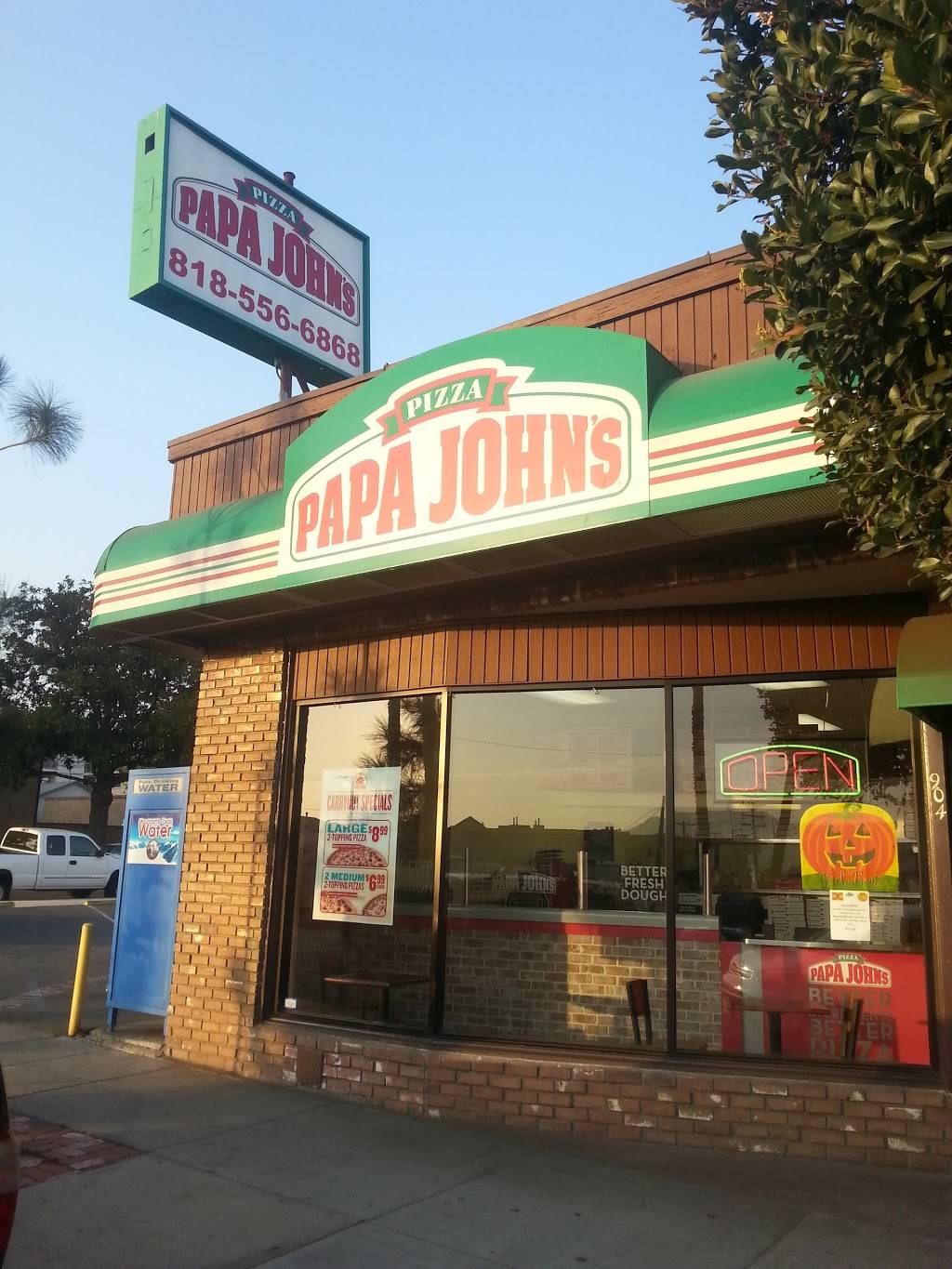 Papa Johns Pizza | restaurant | 904 S Glenoaks Blvd, Burbank, CA 91502, USA | 8185566868 OR +1 818-556-6868