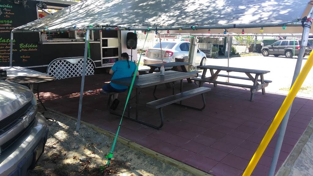 Tu Esquina sabrosa | restaurant | 1104 US-17, Davenport, FL 33844, USA | 4075910913 OR +1 407-591-0913