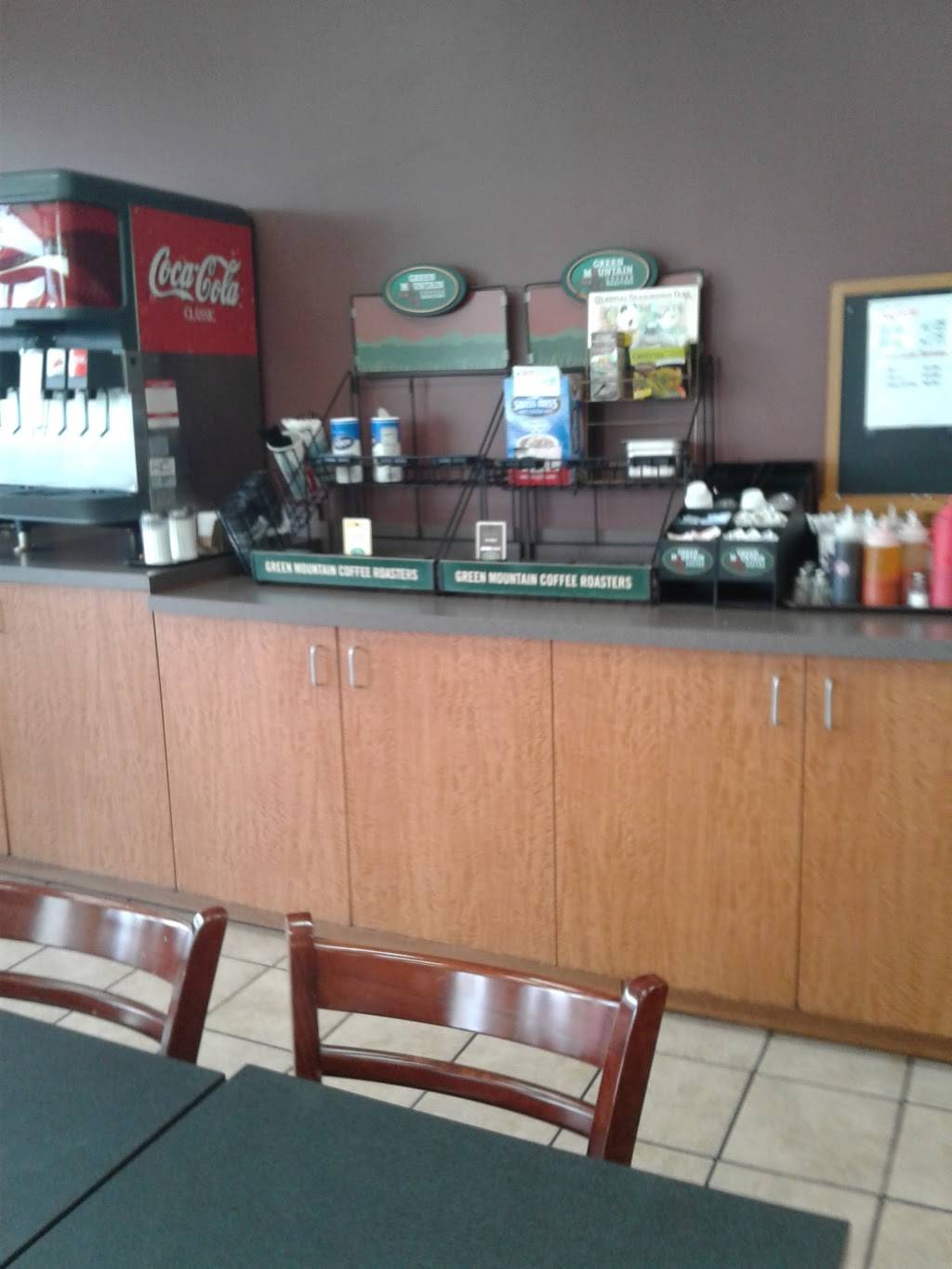 Woodfield Diner | restaurant | 18544 Woodfield Rd, Gaithersburg, MD 20879, USA | 3019636100 OR +1 301-963-6100