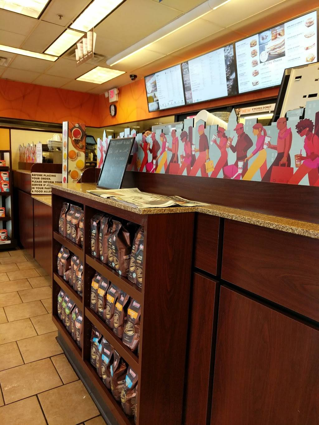 Dunkin Donuts | cafe | 1011 NY-109, Lindenhurst, NY 11757, USA | 6312255324 OR +1 631-225-5324