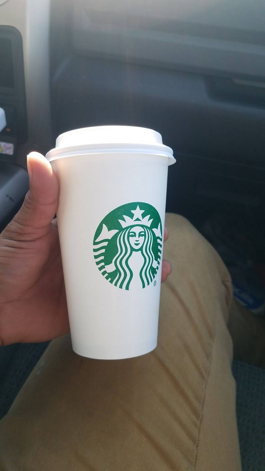 Starbucks | cafe | 139 Jericho Turnpike, Mineola, NY 11501, USA | 5162481211 OR +1 516-248-1211