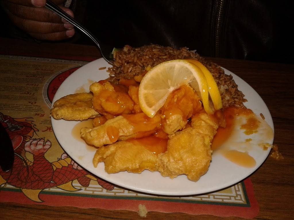 Wings Gardens | restaurant | 8410 W Nine Mile Rd, Oak Park, MI 48237, USA | 2485441021 OR +1 248-544-1021