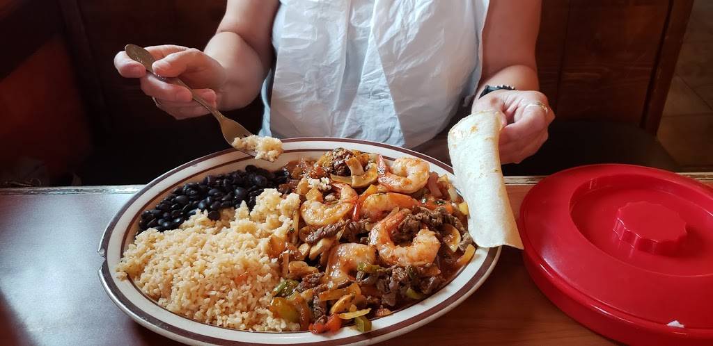 El Gallito | restaurant | 1700 20th Ave, Seattle, WA 98122, USA | 2063298088 OR +1 206-329-8088