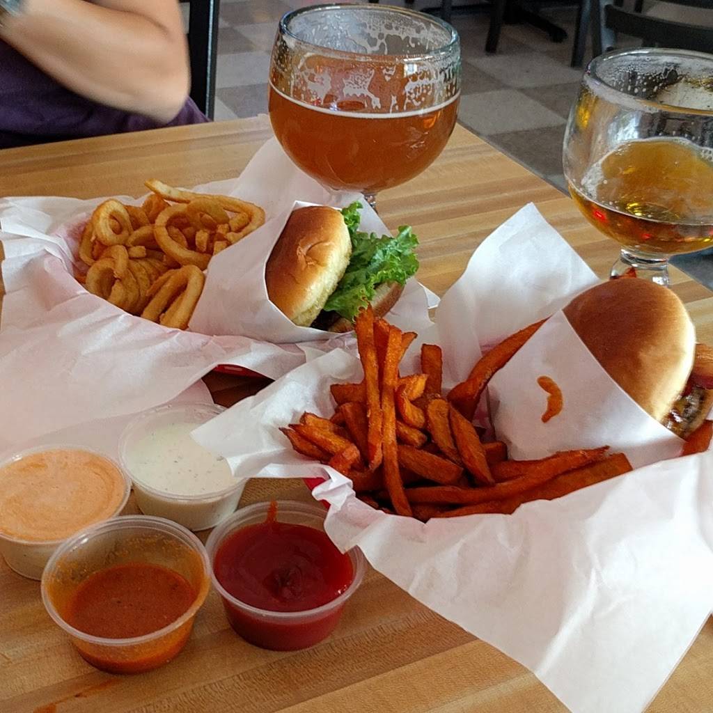 Cronies Sports Grill | restaurant | 2752 Cochran St, Simi Valley, CA 93065, USA | 8055839999 OR +1 805-583-9999