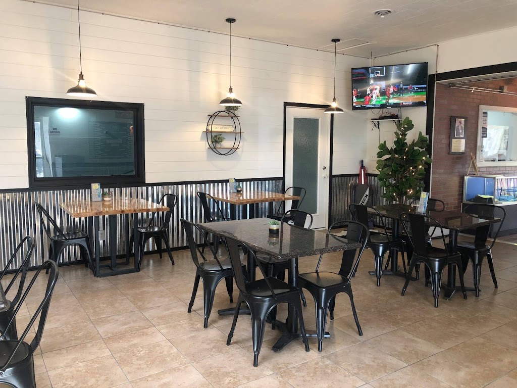 The Salad Bar Cafe | restaurant | 10 B St SE, Quincy, WA 98848, USA | 5097977359 OR +1 509-797-7359