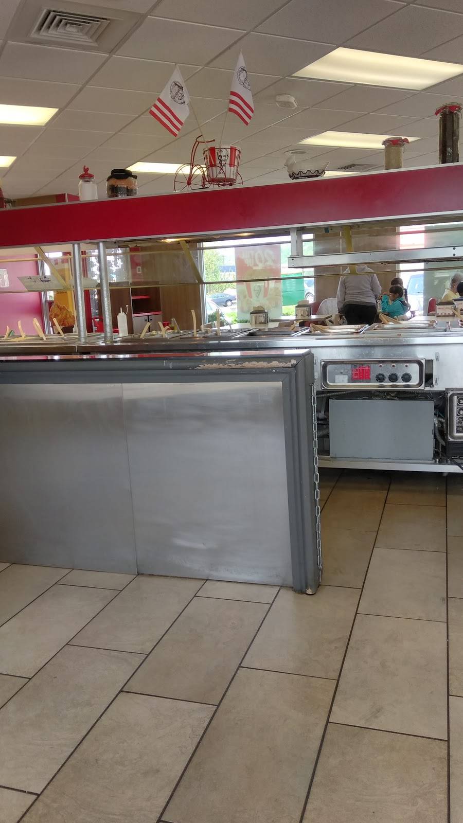 KFC | restaurant | 6711 Clinton Hwy, Knoxville, TN 37912, USA | 8659389656 OR +1 865-938-9656